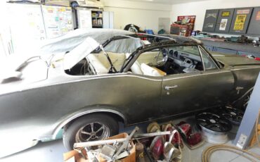Oldsmobile-cutlass-s-1968-green-1
