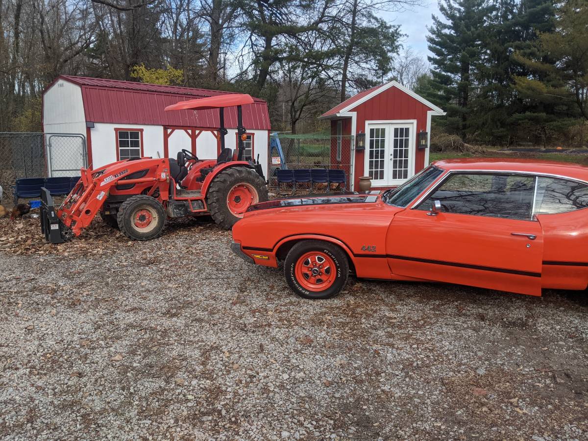 Oldsmobile-cutlass-s-1970-orange-10