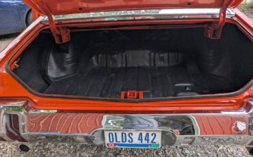 Oldsmobile-cutlass-s-1970-orange-11