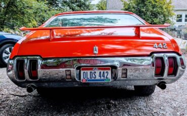 Oldsmobile-cutlass-s-1970-orange-12