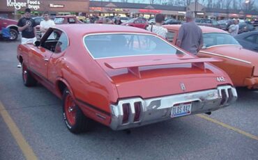Oldsmobile-cutlass-s-1970-orange-2