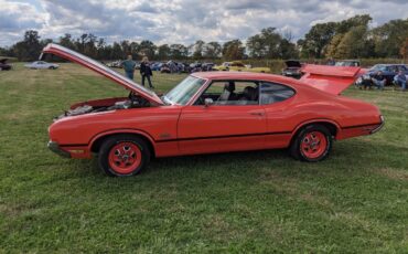 Oldsmobile-cutlass-s-1970-orange