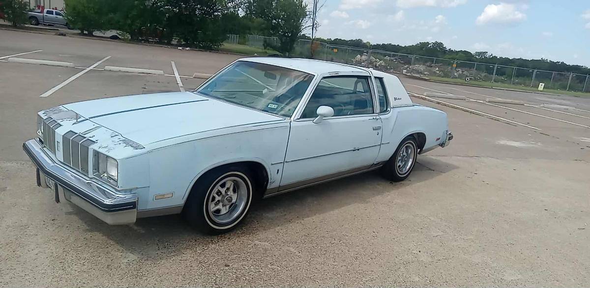 Oldsmobile-cutlass-supreme-1948-plymouth-1978-18