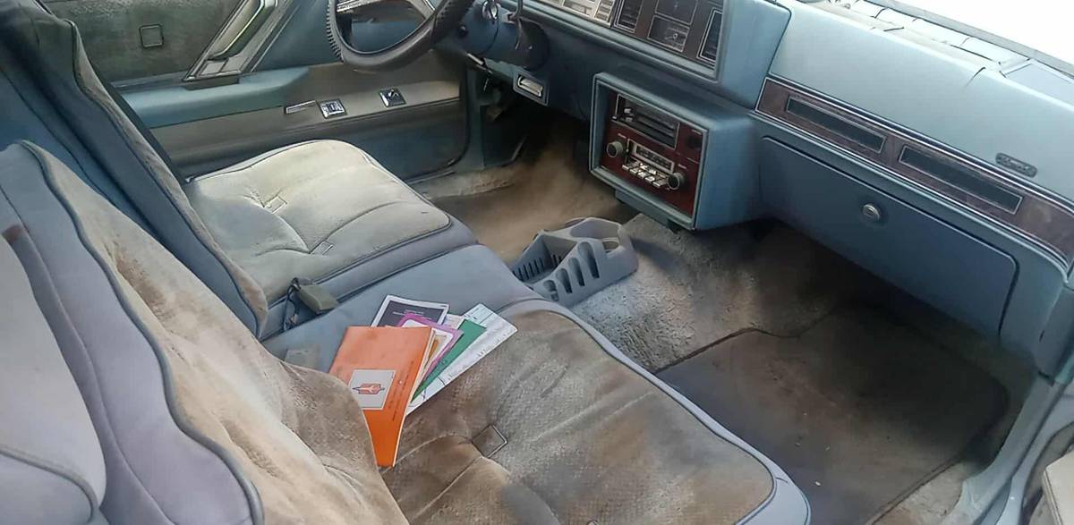 Oldsmobile-cutlass-supreme-1948-plymouth-1978-3