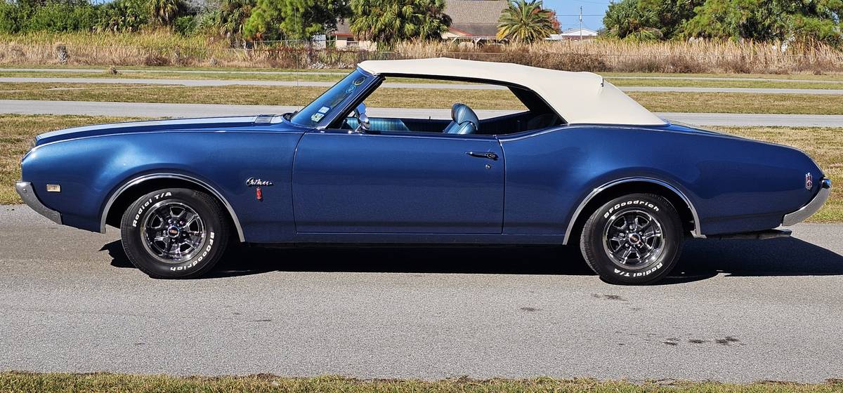 Oldsmobile-cutlass-supreme-1969-blue-10