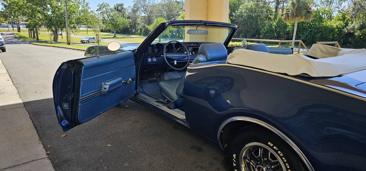 Oldsmobile-cutlass-supreme-1969-blue-16