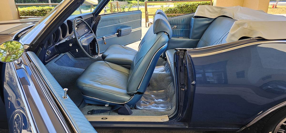 Oldsmobile-cutlass-supreme-1969-blue-17