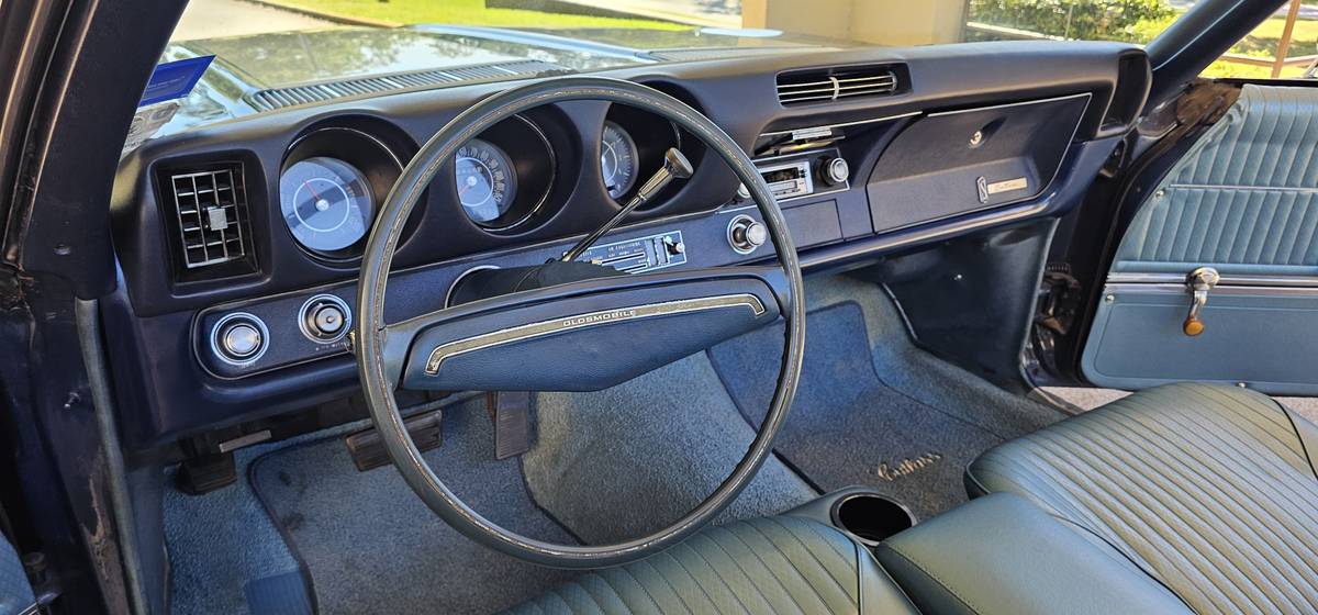 Oldsmobile-cutlass-supreme-1969-blue-19