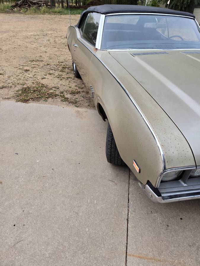 Oldsmobile-cutlass-supreme-1969-silver-1