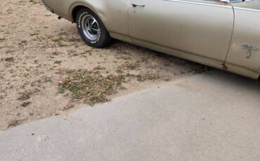 Oldsmobile-cutlass-supreme-1969-silver