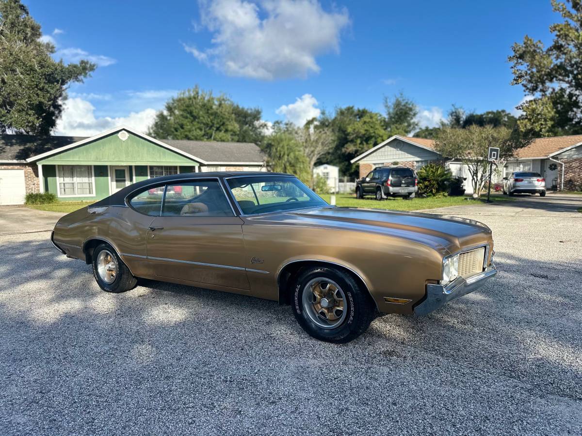 Oldsmobile-cutlass-supreme-1970-6