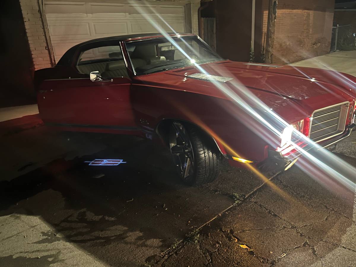 Oldsmobile-cutlass-supreme-1971-3