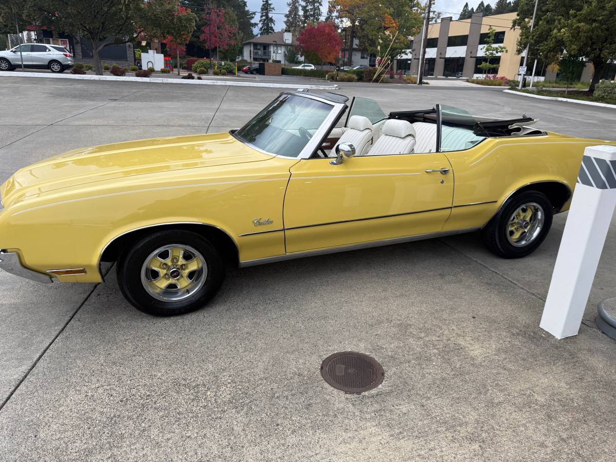Oldsmobile-cutlass-supreme-1972