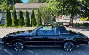 Oldsmobile-cutlass-supreme-1978-black-11