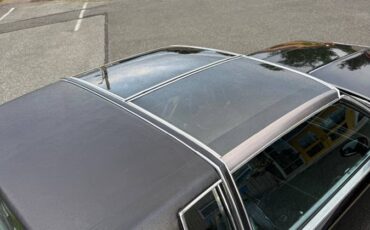 Oldsmobile-cutlass-supreme-1978-black-8