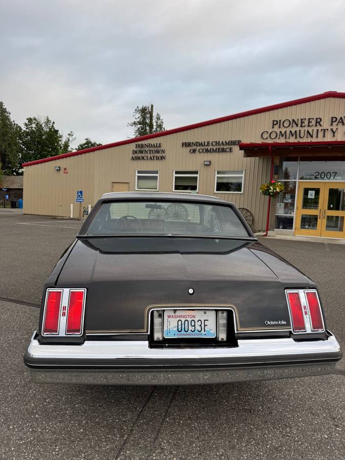 Oldsmobile-cutlass-supreme-1978-black-9