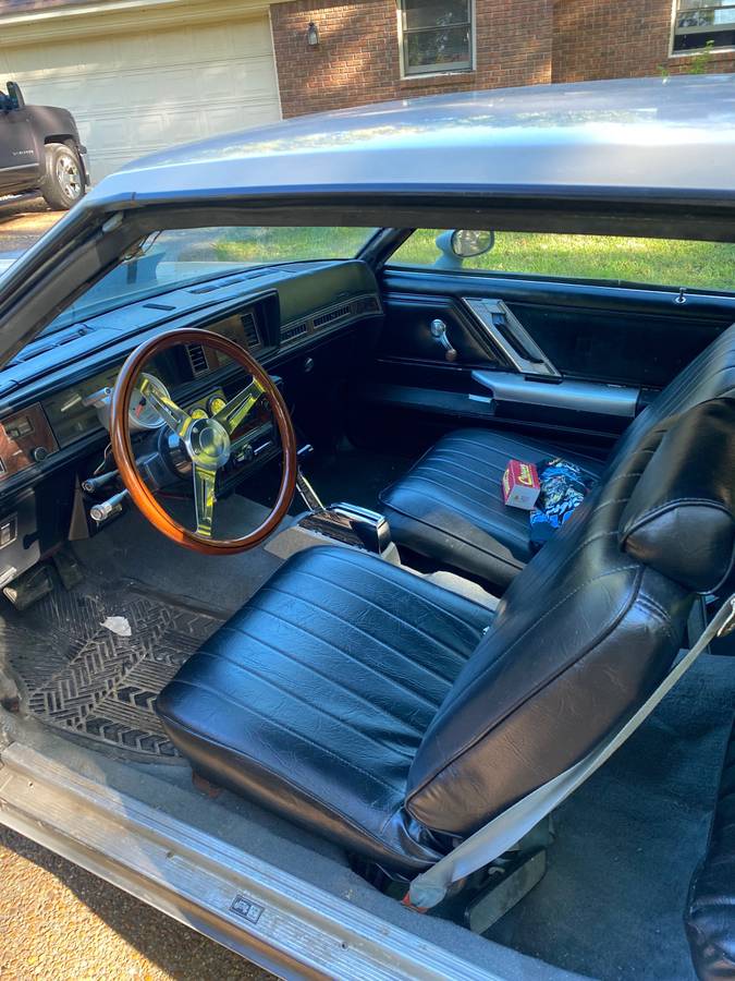 Oldsmobile-cutlass-supreme-1978-grey-2