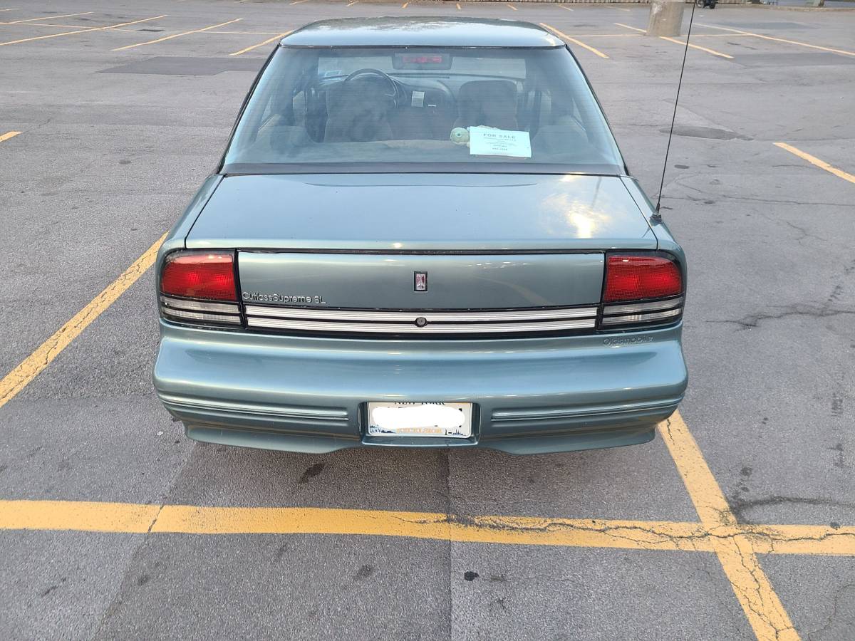 Oldsmobile-cutlass-supreme-1995-blue-1