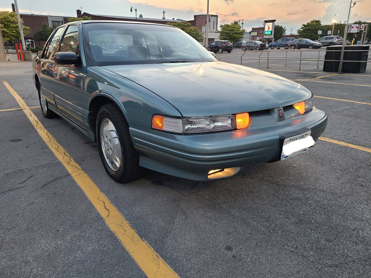 Oldsmobile-cutlass-supreme-1995-blue-2