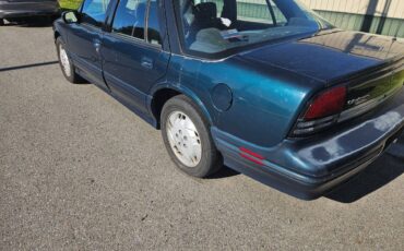 Oldsmobile-cutlass-supreme-1995-green-1