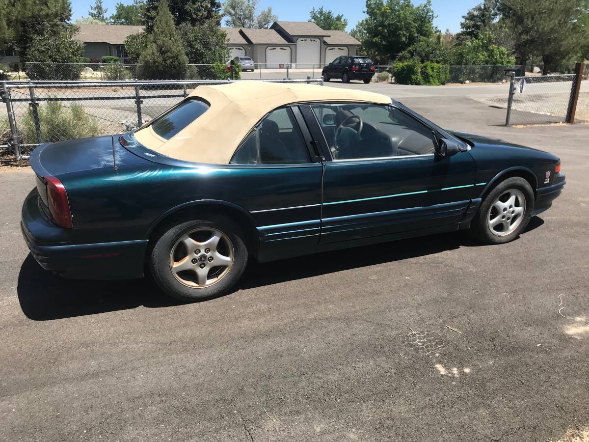 Oldsmobile-cutlass-supreme-1995-green-2