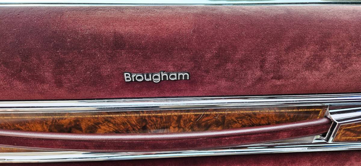 Oldsmobile-cutlass-supreme-brougham-1985-yellow-18