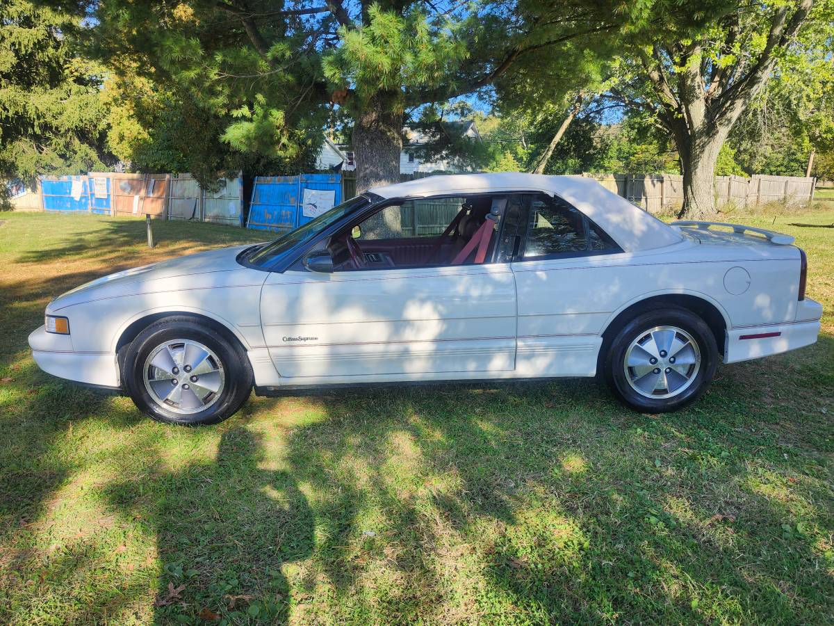 Oldsmobile-cutlass-supreme-convertible-1991-1