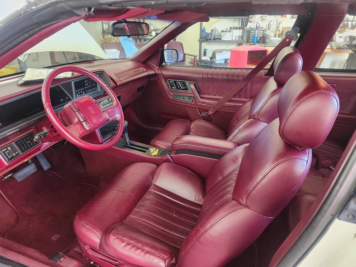 Oldsmobile-cutlass-supreme-convertible-1991-12