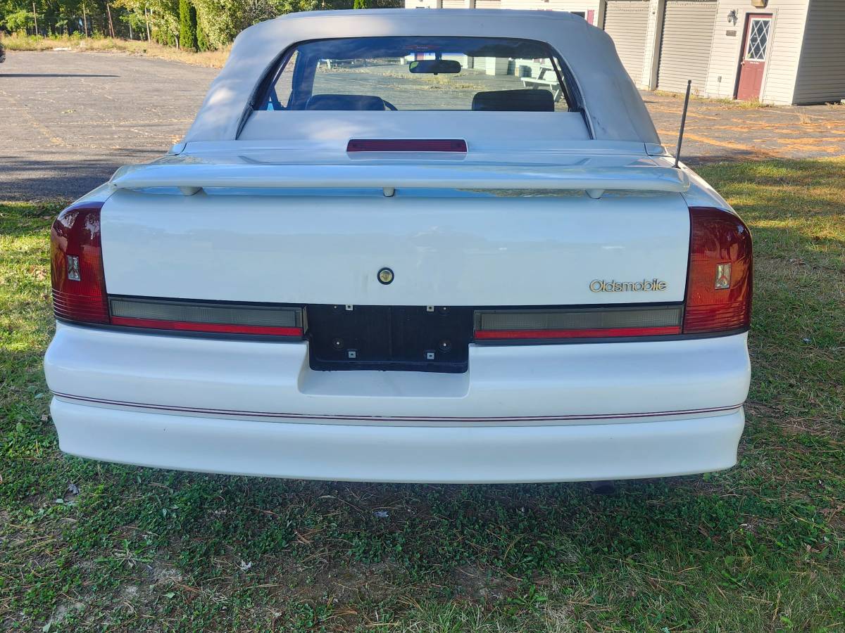 Oldsmobile-cutlass-supreme-convertible-1991-3