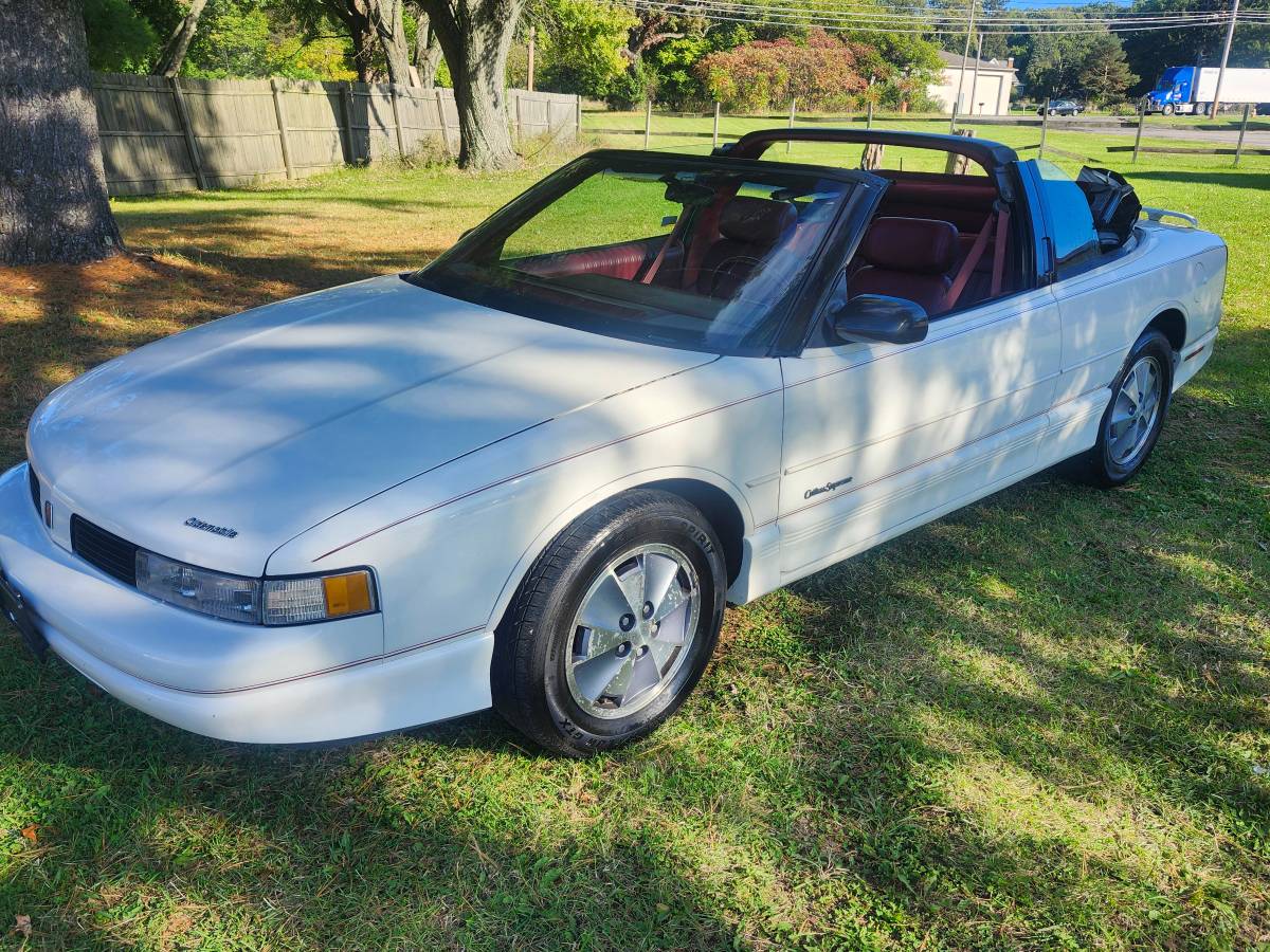 Oldsmobile-cutlass-supreme-convertible-1991-5