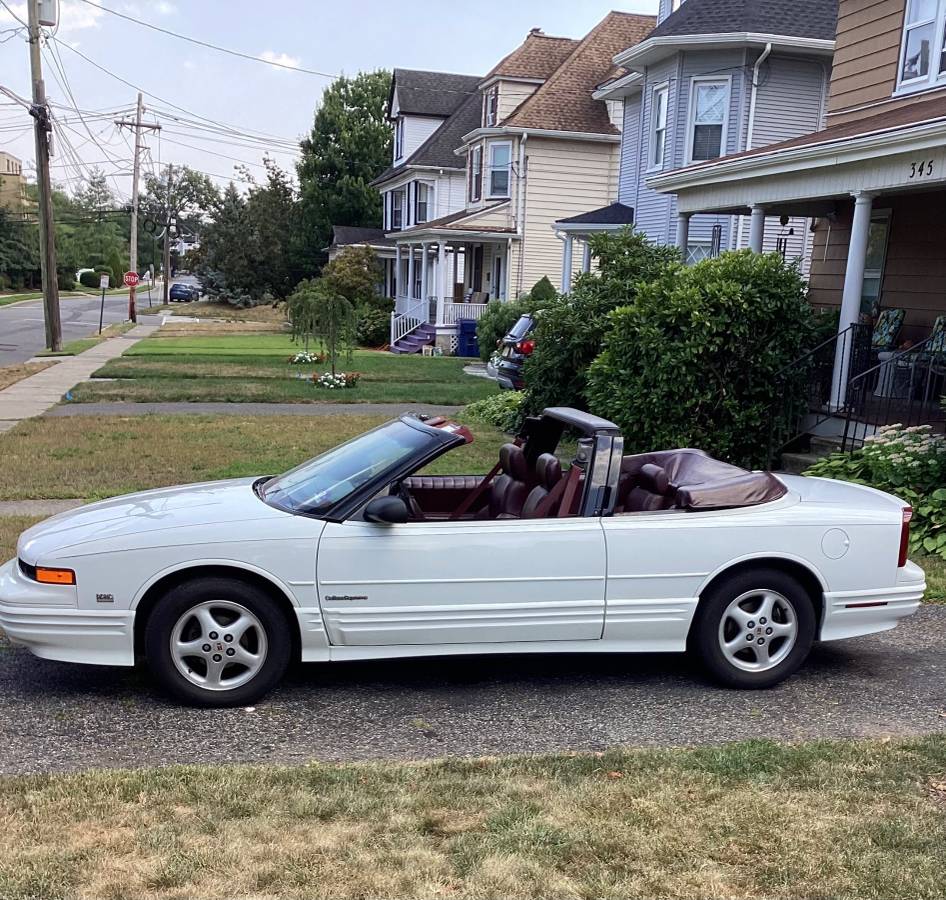 Oldsmobile-cutlass-supreme-convertible-1994-white-1