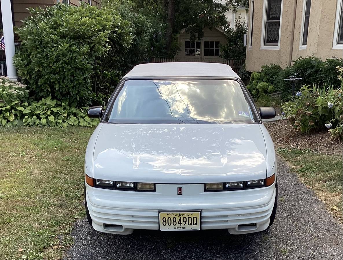 Oldsmobile-cutlass-supreme-convertible-1994-white-7