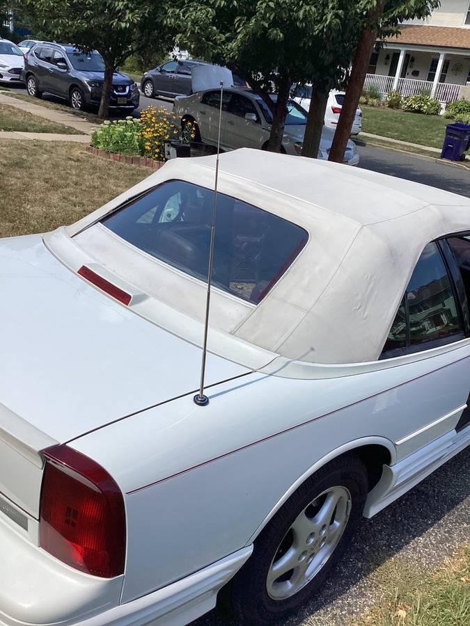 Oldsmobile-cutlass-supreme-convertible-1994-white-9