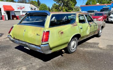 Oldsmobile-cutlass-wagon-1971-green-1