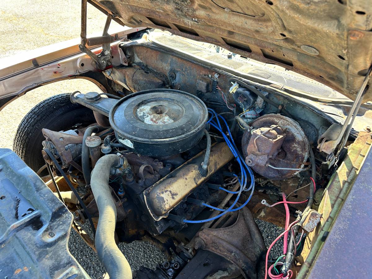 Oldsmobile-cutlass-wagon-1971-green-7