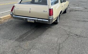Oldsmobile-cutlass-wagon-1972-yellow