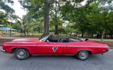 Oldsmobile-delta-88-1972-red-2