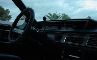 Oldsmobile-delta-88-1989-white-14
