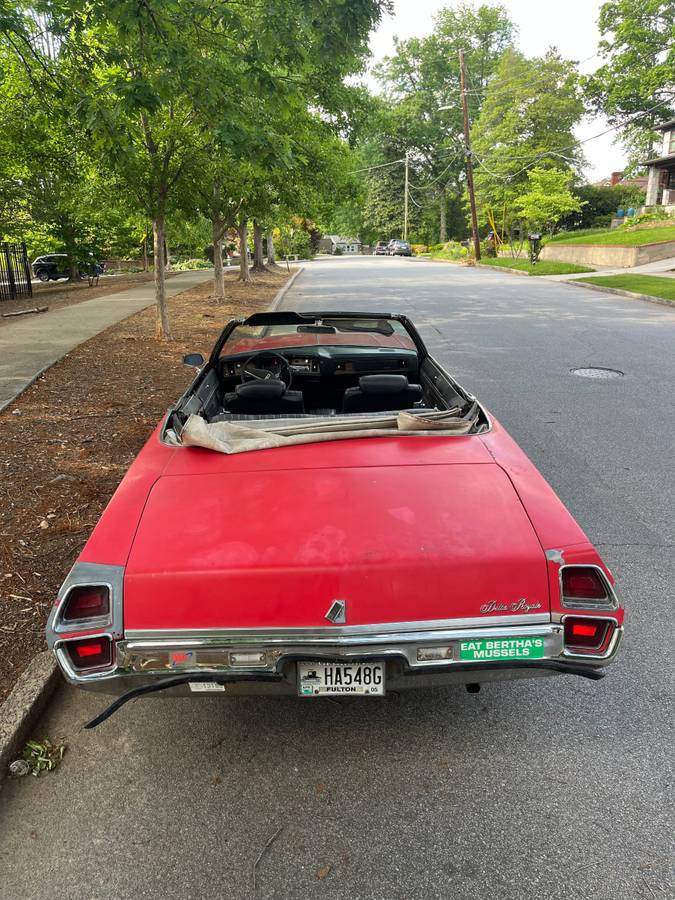 Oldsmobile-delta-88-royale-convertible-1972-red-11