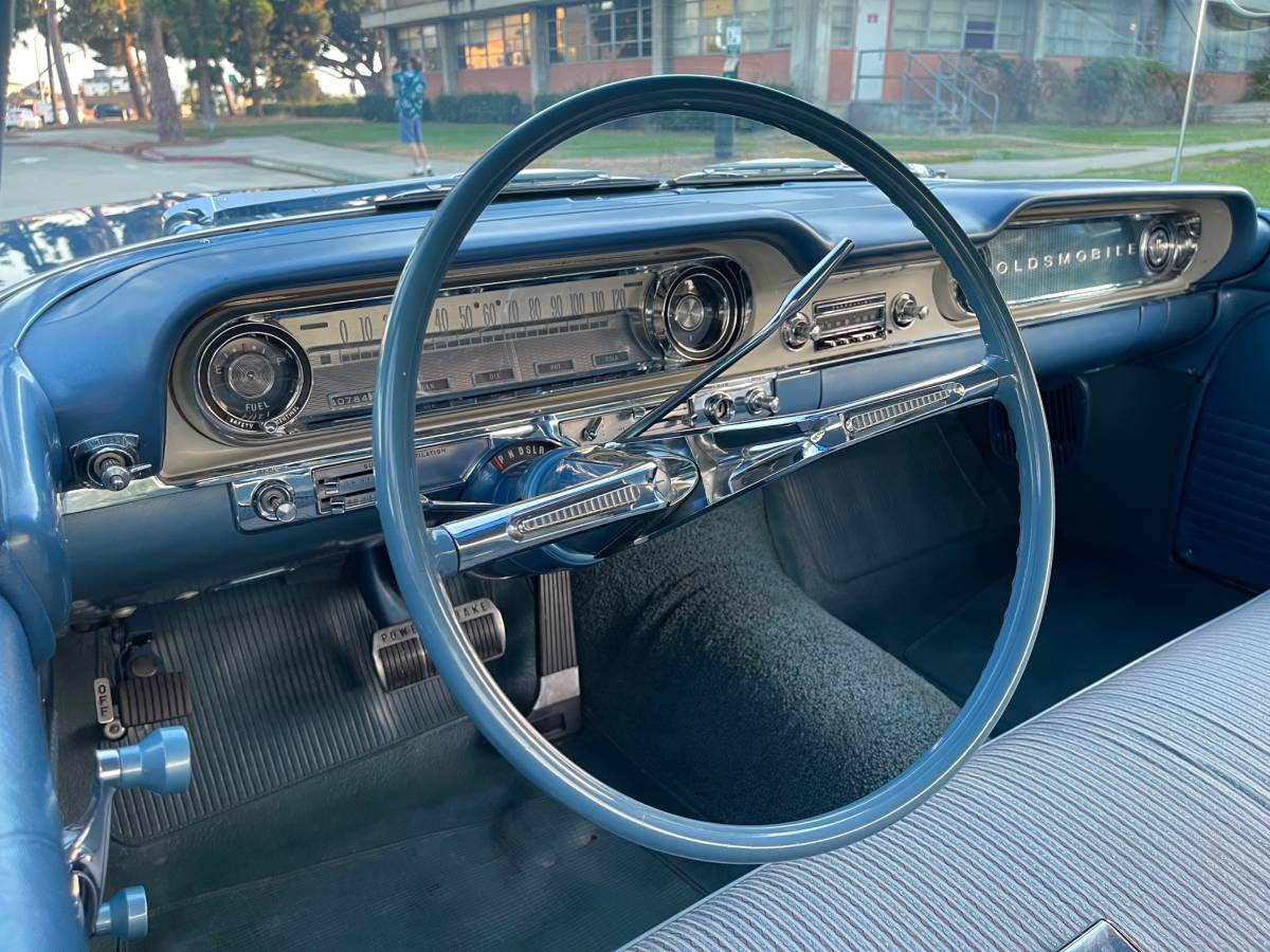 Oldsmobile-dynamic-88-1960-blue-15