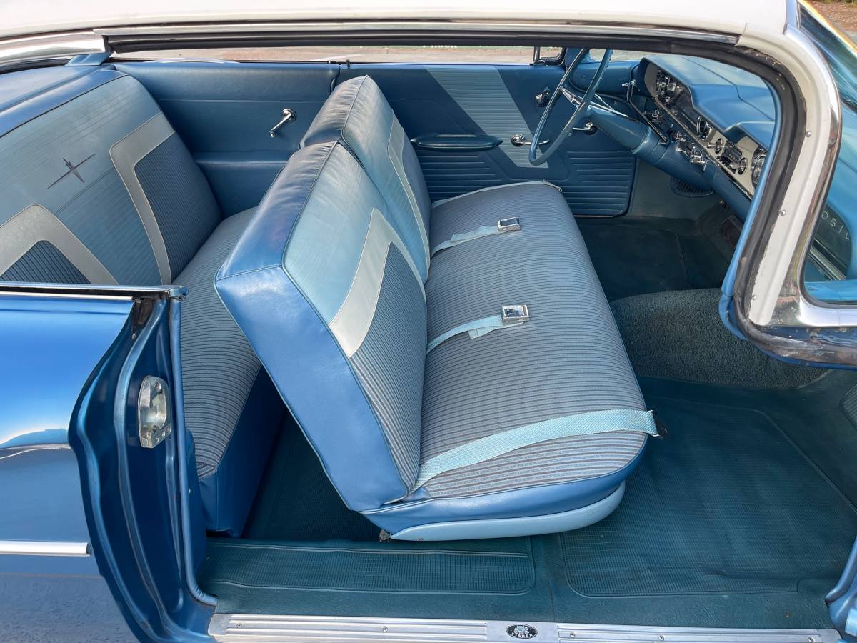 Oldsmobile-dynamic-88-1960-blue-16