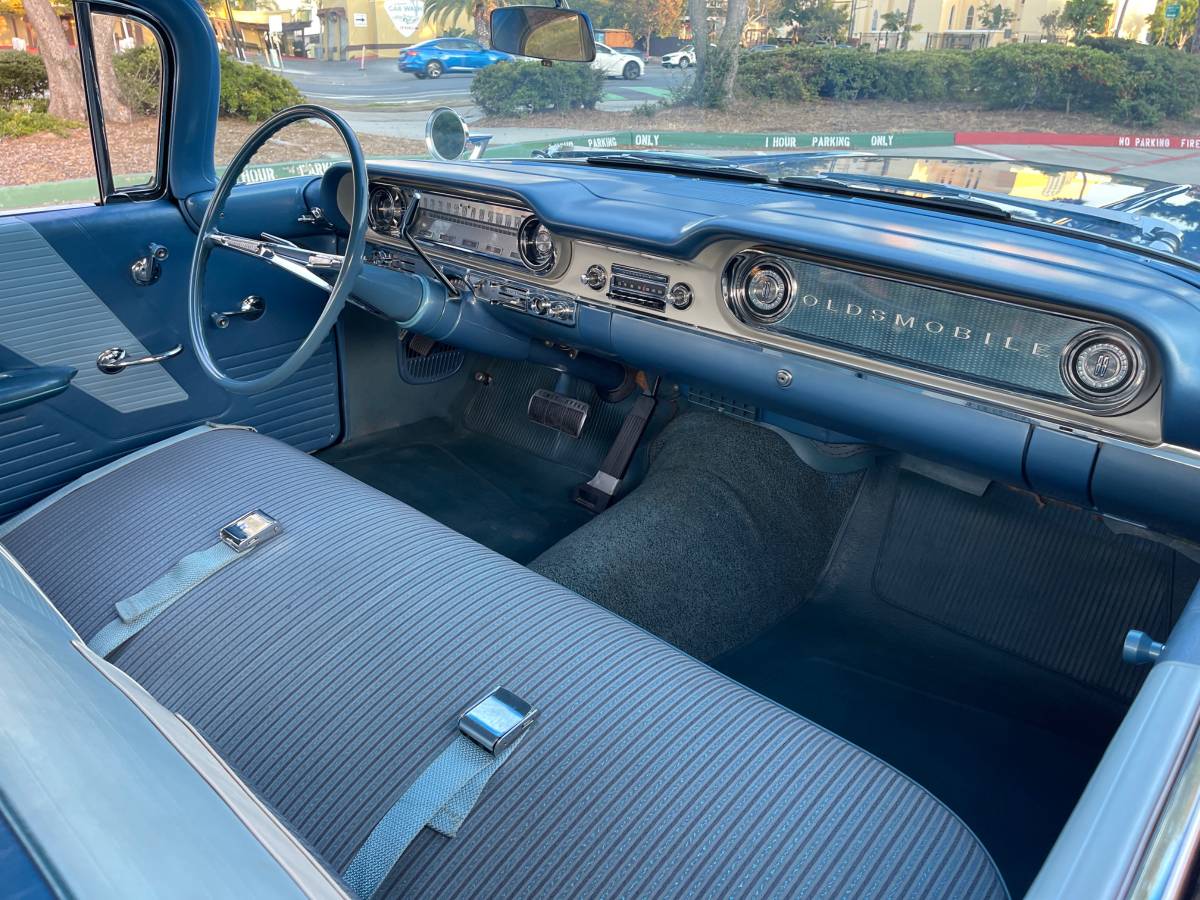 Oldsmobile-dynamic-88-1960-blue-17