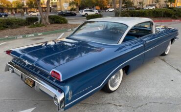 Oldsmobile-dynamic-88-1960-blue