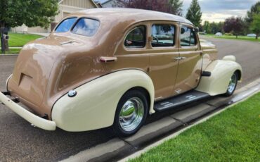 Oldsmobile-sedan-touring-1938-6