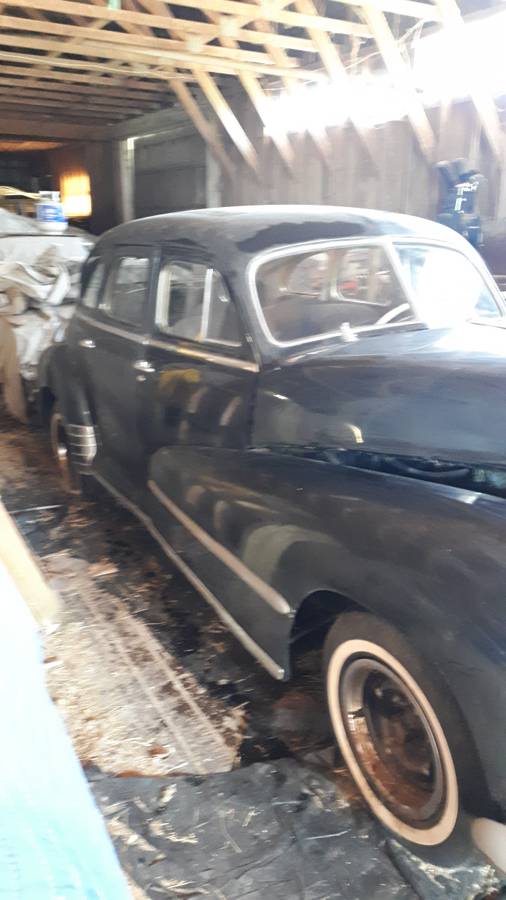 Oldsmobile-series-66-1948-black-6