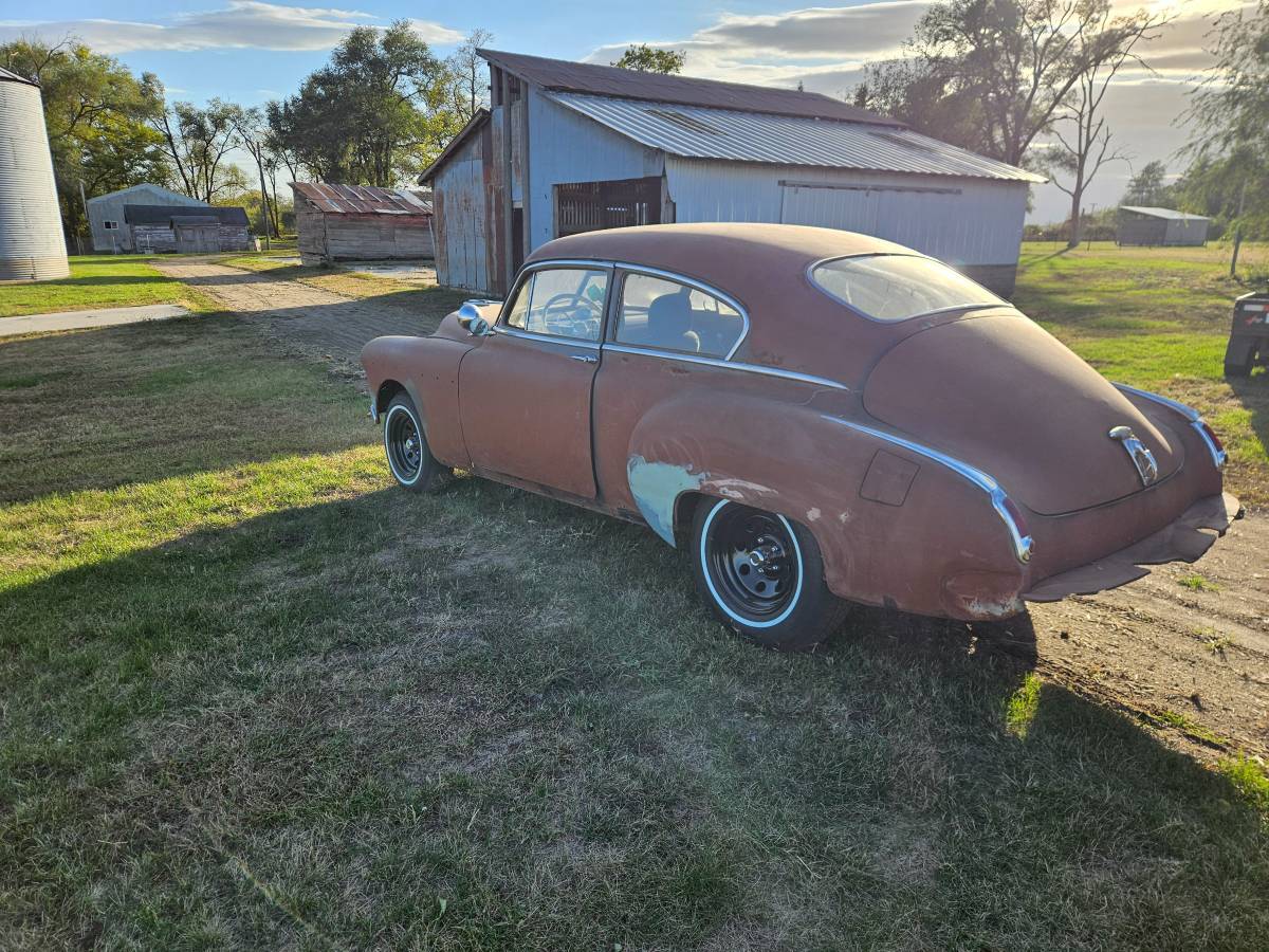 Oldsmobile-super-88-1949-3