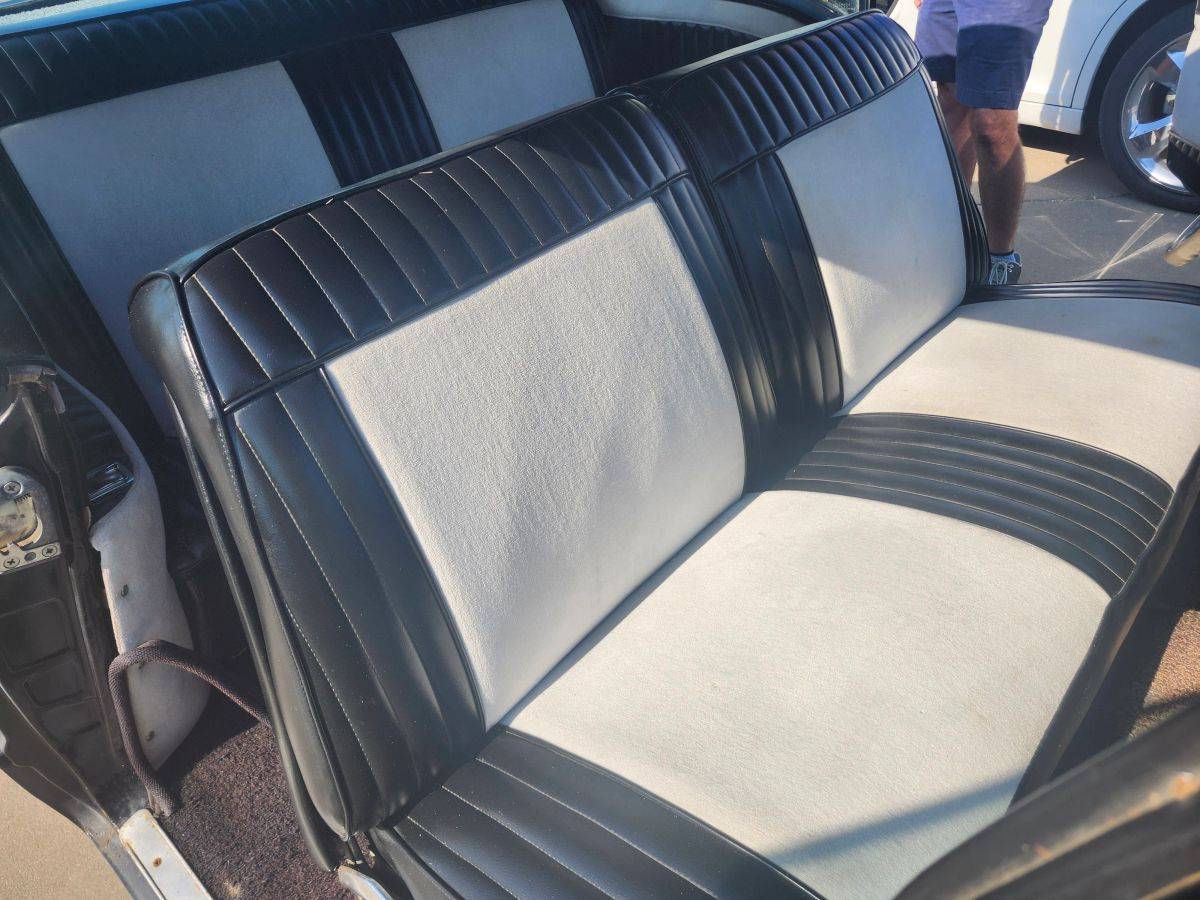 Oldsmobile-super-88-1957-black-11