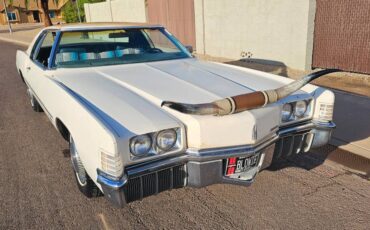 Oldsmobile-toronado-1972-white-10