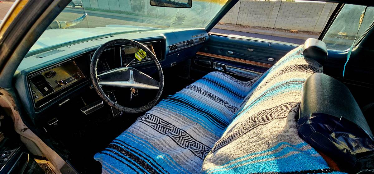 Oldsmobile-toronado-1972-white-2