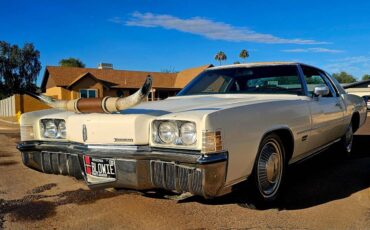 Oldsmobile-toronado-1972-white-4